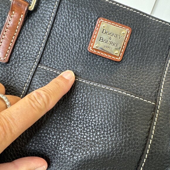 Dooney & Bourke Lexington Black Pebbled Leather Double Handle Zipper Tote Bag - Picture 3 of 13